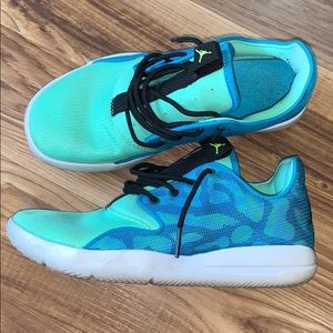 Jordan Eclipse